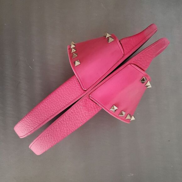 Valentino Garavani Rockstud Pool Slide Sandals Fuschia Pink Gold Stud 39 US 9 - Picture 4 of 13